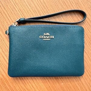 Coach Small Corner Zip Wristlet in Emerald Green